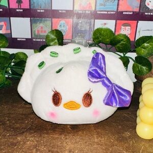 Disney Munchlings Daisy Duck Veggie Dumpling Plush Toy Series 1